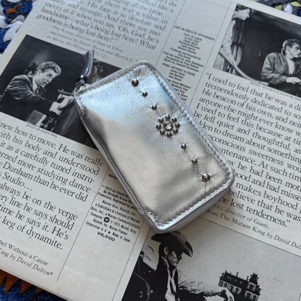 Love parade 스터드 실버 리얼레더 지퍼 카드 지갑 월렛 파우치