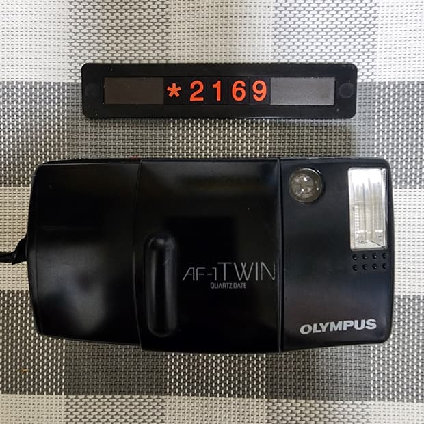 올림푸스 AF-1 트윈 데이터백 필름카메라