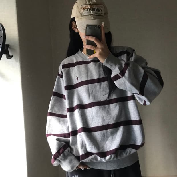 폴로 그레이 버건디 스트라이프 맨투맨