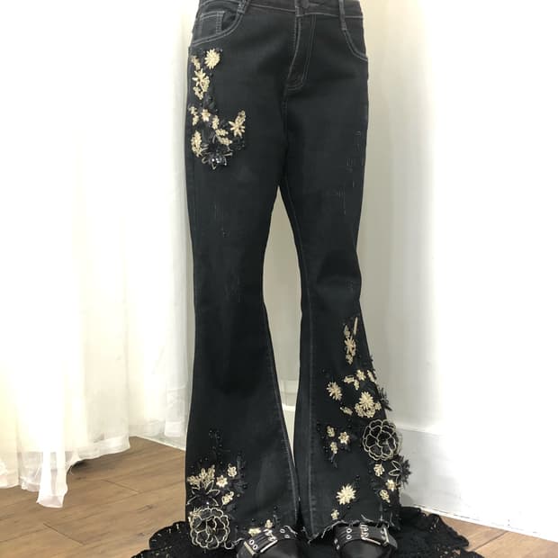 gold floral embroidery 흑청 부츠컷 팬츠