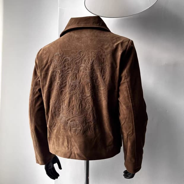 HYPEYOURSELF 자수 스웨이드 밍크 자켓