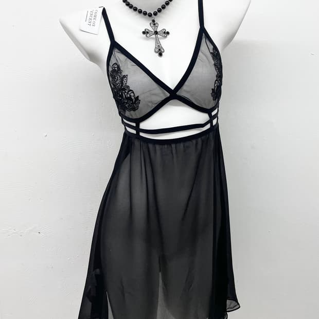 블랙페어리 자수 시어 슬립