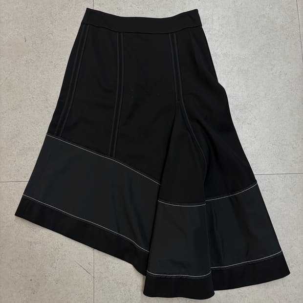 필립림 언발 배색 스커트 