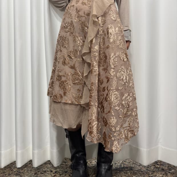 lois crayon design layered skirt