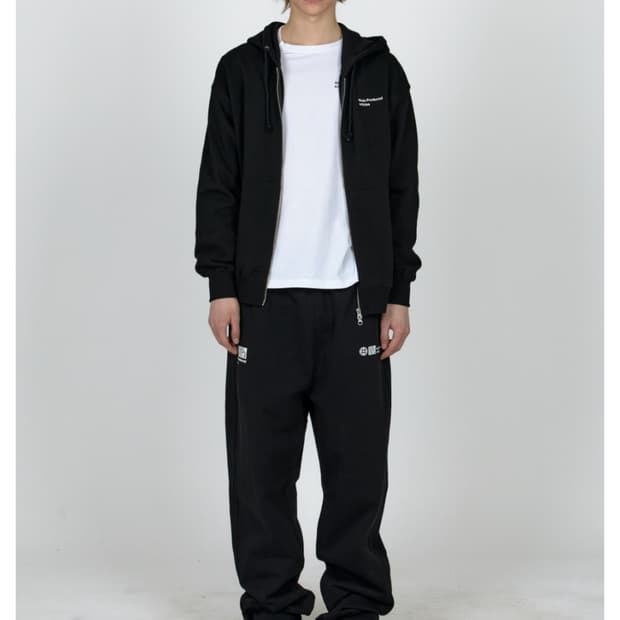 플라스틱 프로덕트 스웻팬츠 s