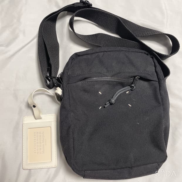 메종 마르지엘라 블랙 크로스백