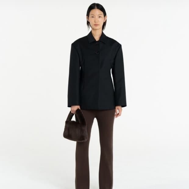 아모멘토 스퀘어드 숄더 트윌 자켓