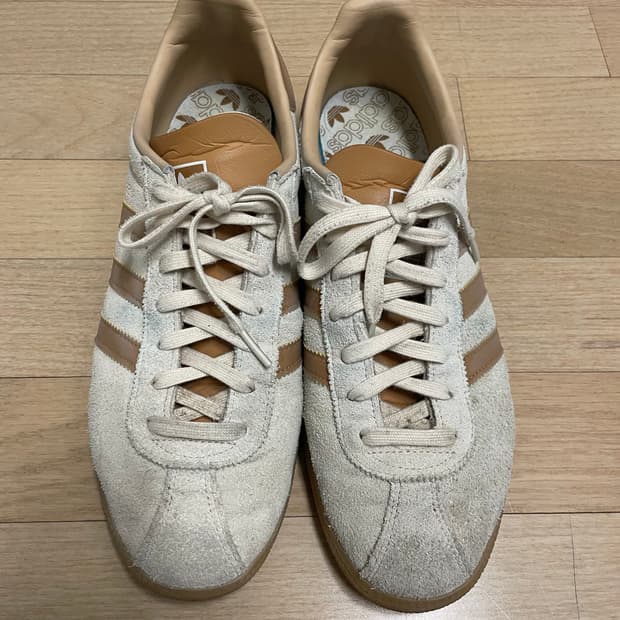 아디다스 오리지널 뮌헨 스니커즈 45size(300)입니다.