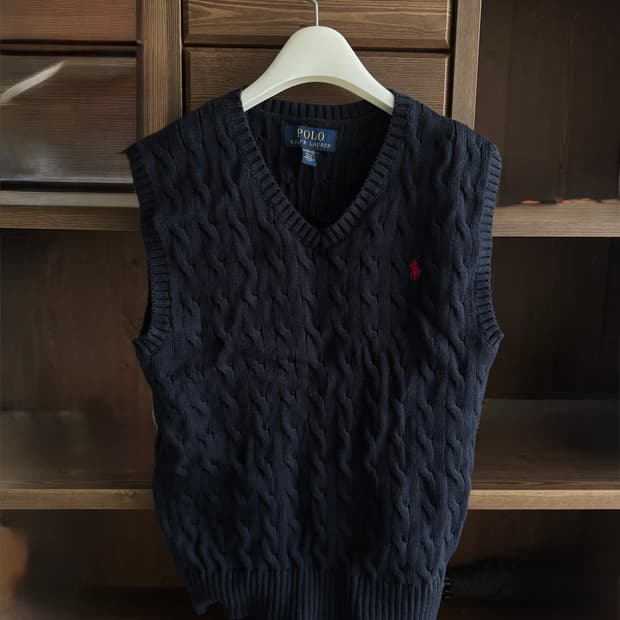 Polo Ralph Lauren Boys sweater vest (M)