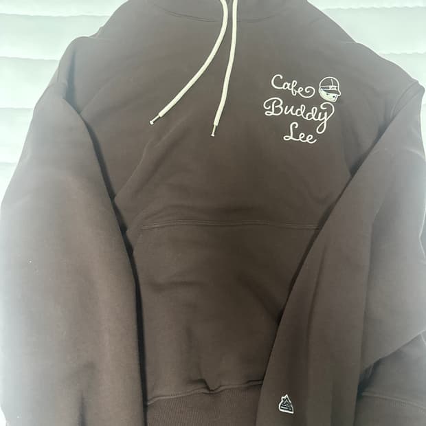 lee 후드티