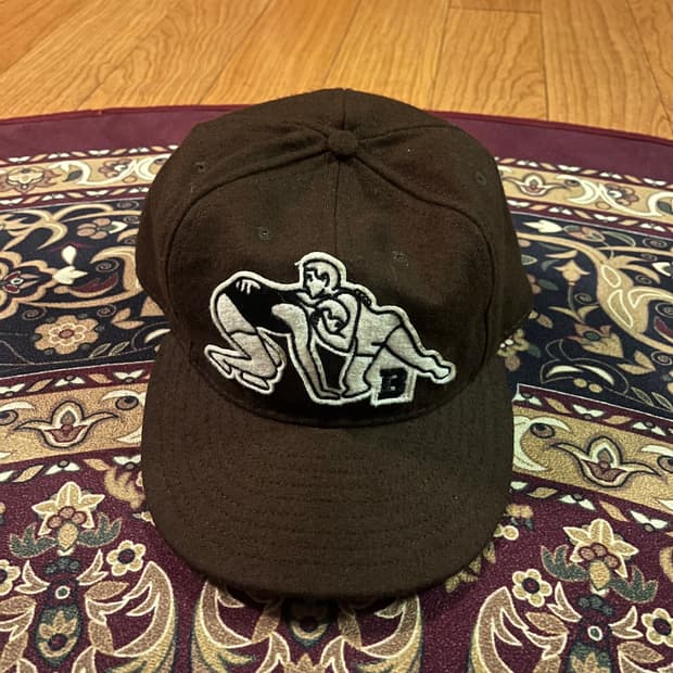 발란사 울 사이즈 캡