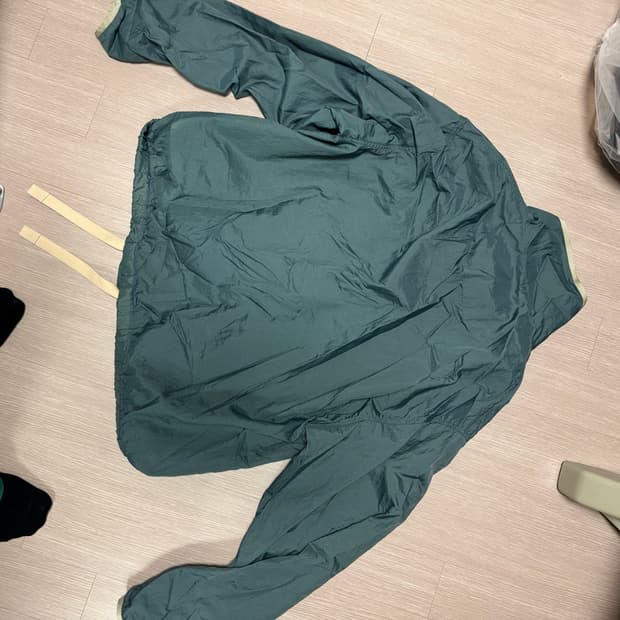 아크네스튜디오 아노락 52사이즈