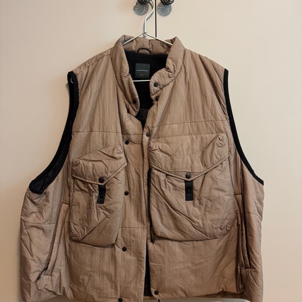 모이프 반팔 패딩 조끼