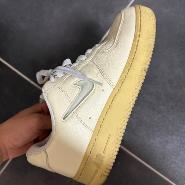 나이키 에어포스 240