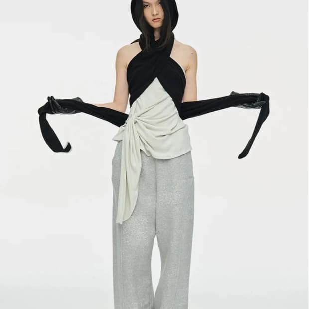 세릭 TIED HOOD MUFFLER / BLACK