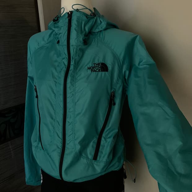 노스페이스 바람막이