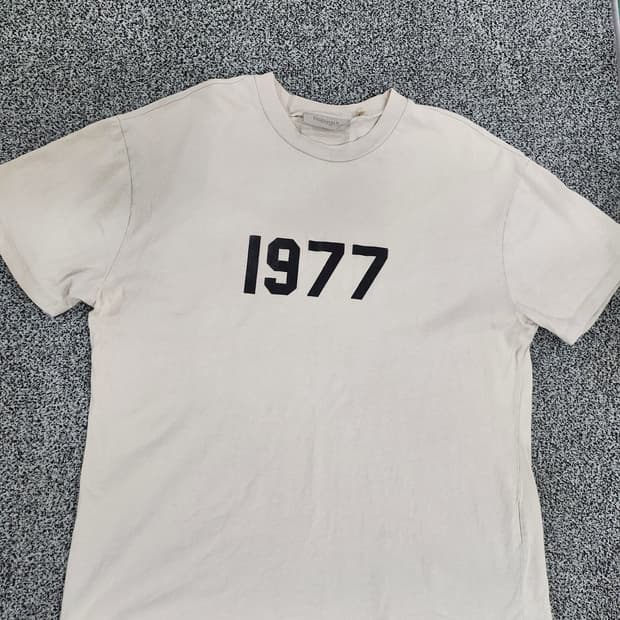 피어오브갓 에센셜 1977 반팔 XL