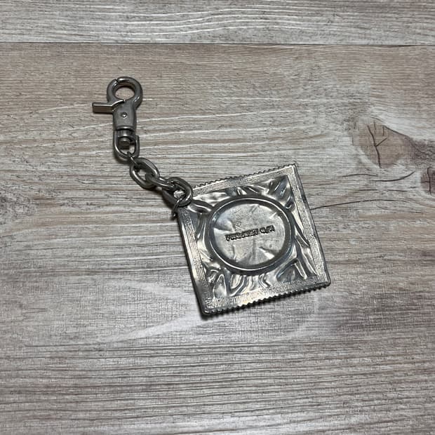 Project G/R 콘돔 키링