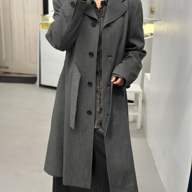 로로피아나 테일러드 코트