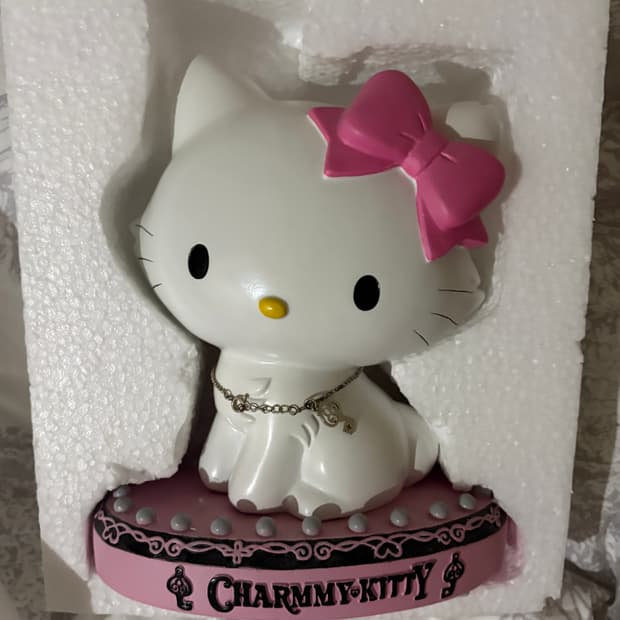 챠미키티 저금통