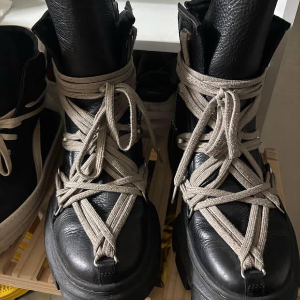 릭오웬스 닥터마틴 1460메가레이스 9uk