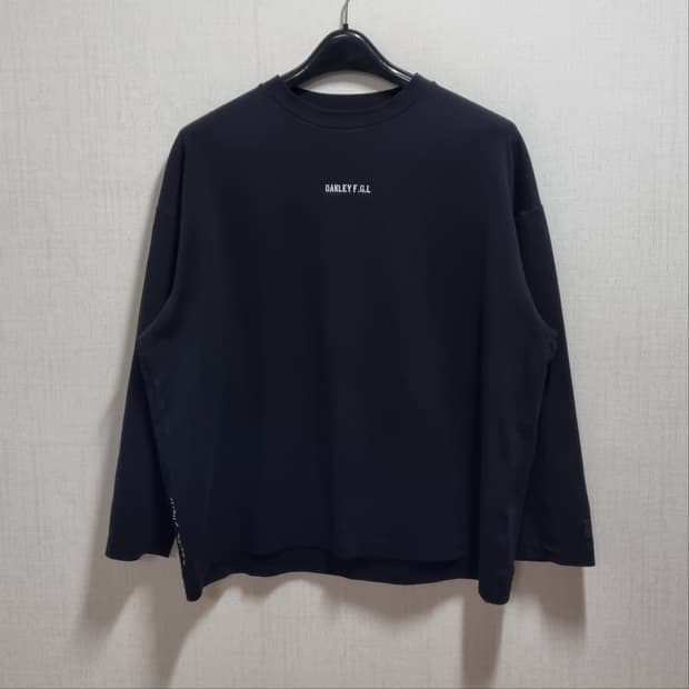 ( S ) 오클리 F.G.L 블랙 긴팔 티셔츠