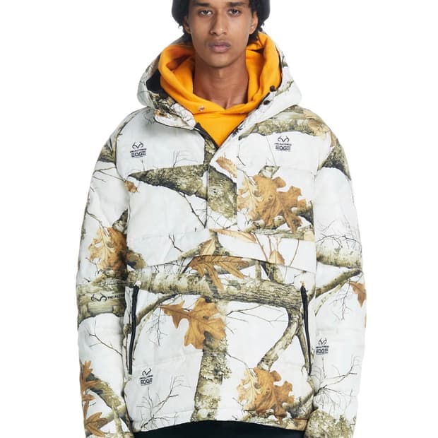 The very warm realtree anotak puffer