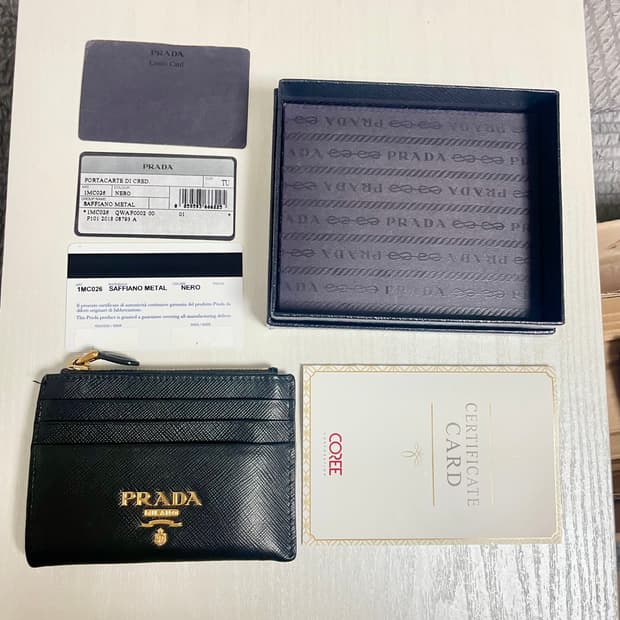 프라다 사피아노 카드지갑 풀세트