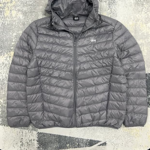 스투시 경량패딩