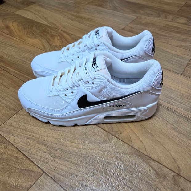 나아키 에어맥스90 240