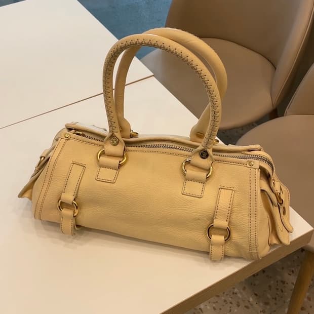 셀린느 사이드 투포켓 아이보리 숄더백