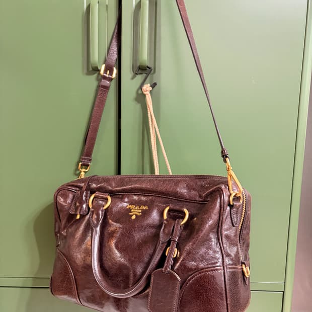 프라다 비텔로 샤인 토트백 겸 숄더백 브라운