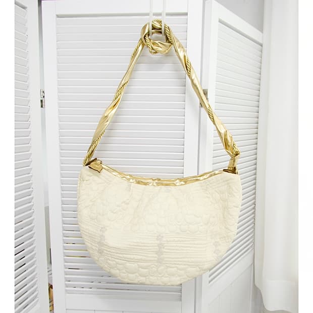 츠모리치사토 네코 퀄팅 크로스백