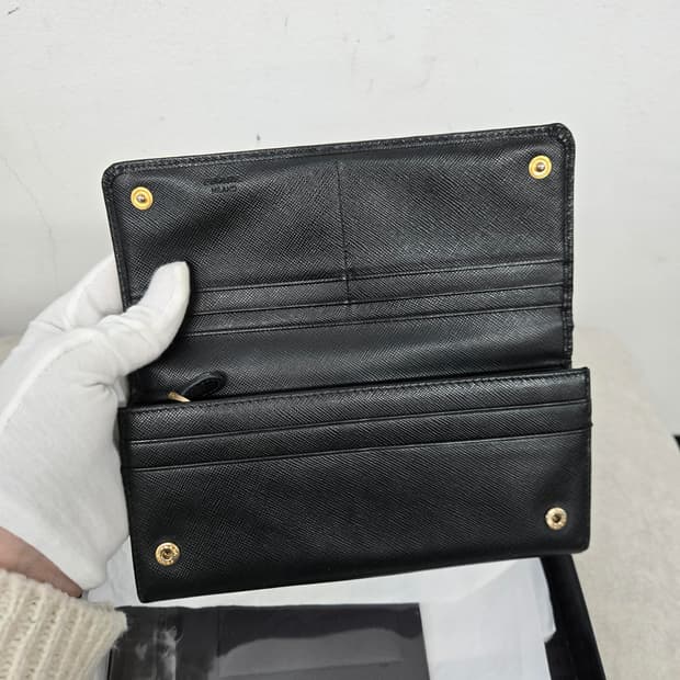 [정품 보증서] 프라다 사피아노 장지갑