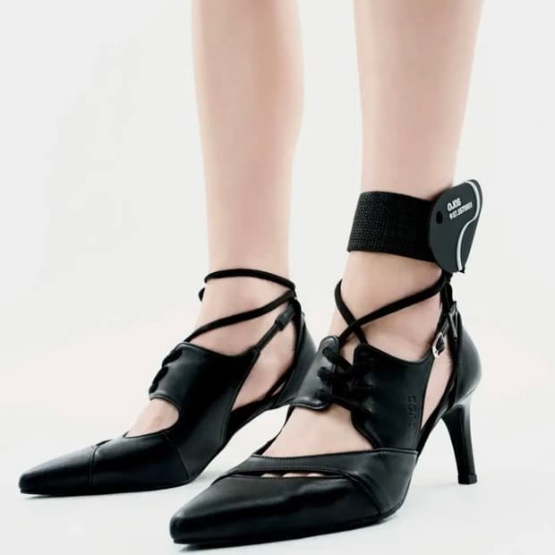 OJOS 오호스 Multistrap Stiletto Heels