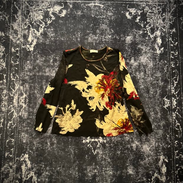 “るんびに ” Oriental design T-shirt