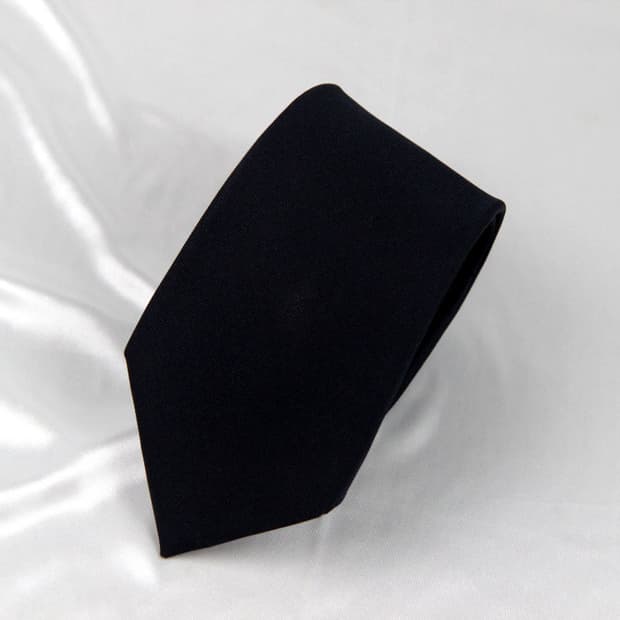 디올 8.2cm 미사용 S등급 신형 다크 네이비 남자 명품넥타이