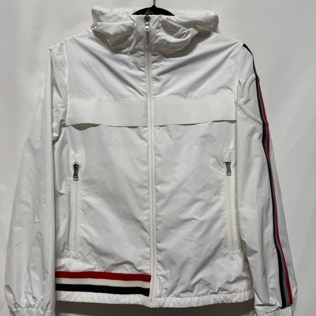 12Y 몽클레어 주니어 바람막이