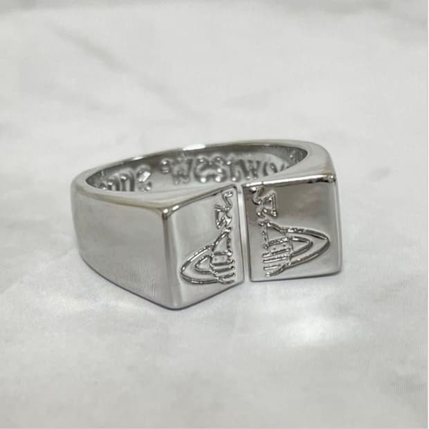 비비안웨스트우드 아카이브 레터링 orb 로고링 반지