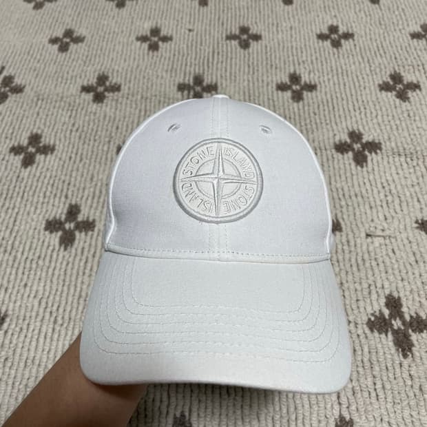 스톤아일랜드 화이트 볼캡