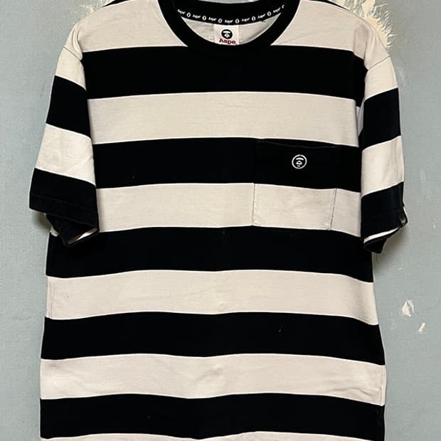 AAPE 에이프 스트라이프 원 포인트 포켓 남자 반팔티 블랙 L 100