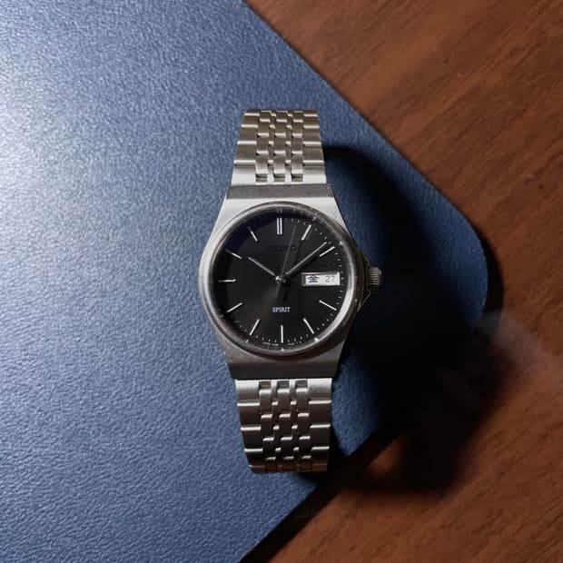 세이코 스피릿 쿼츠 메탈 시계
