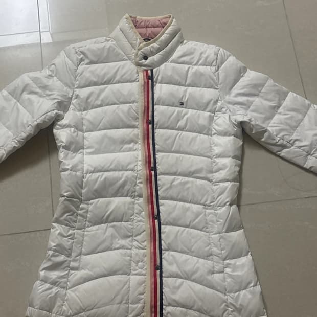 타미힐피거 여성 경랑 패딩