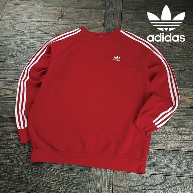 [아디다스] 불꽃 로고 자수 삼선 맨투맨 레드 M19259