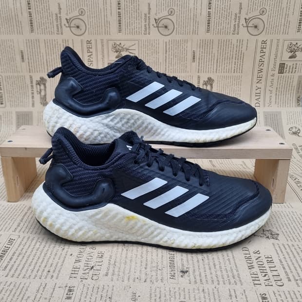 아디다스 클라이마웜 남성런닝화275