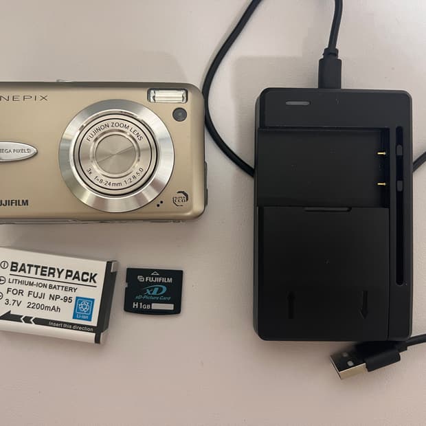 후지필름 파인픽스 finepix F30 빈티지 디지털 카메라 디카