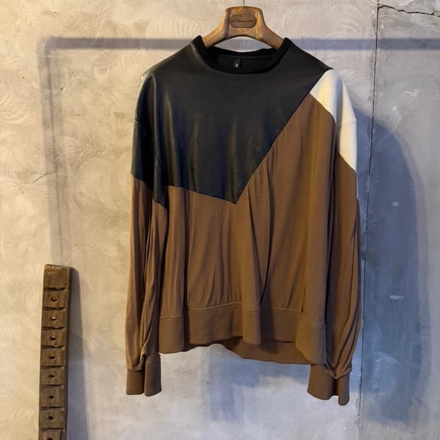 닐바렛 레더 맨투맨 남성100