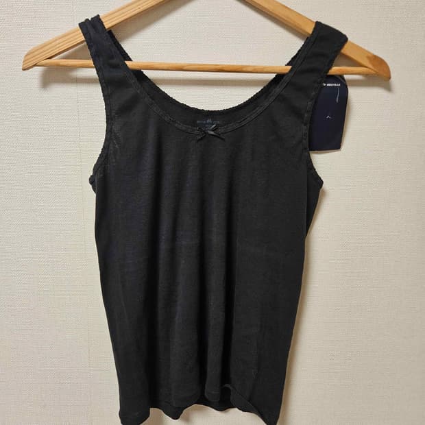 Brandy black top