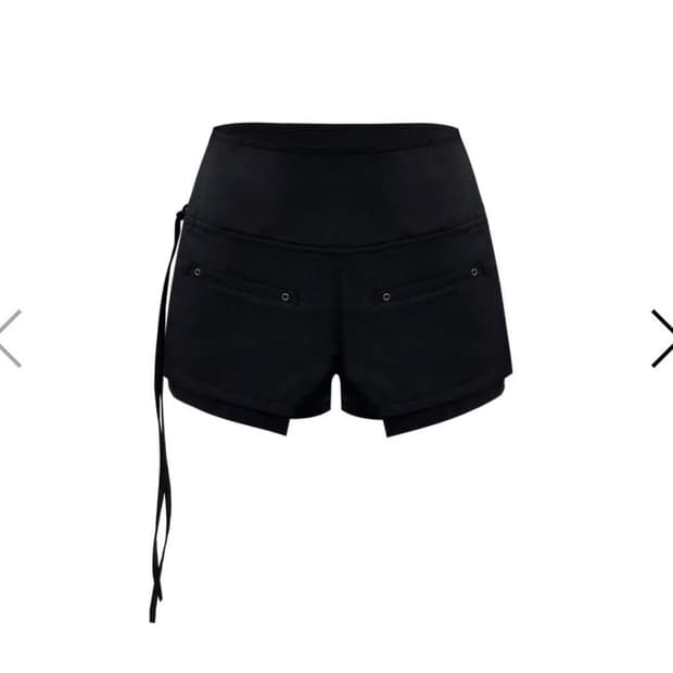 0104 아일렛 쇼츠 팬츠 2사이즈 구합니다