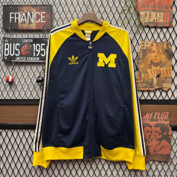00s 아디다스 미시간 울브스 트랙자켓 전면 로고 포인트 네이비 옐로